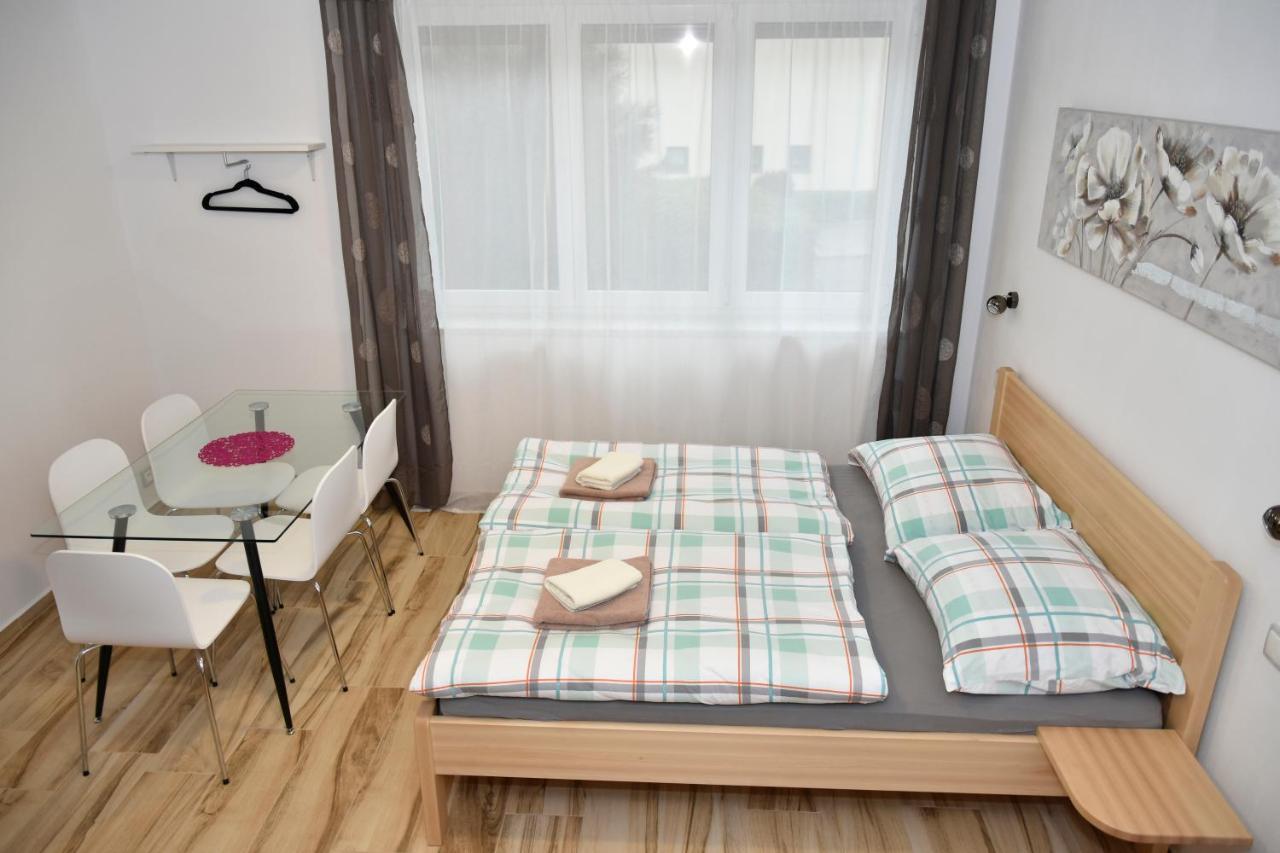 Apartmany Sumavska เชสกี้ครุมลอฟ ภายนอก รูปภาพ